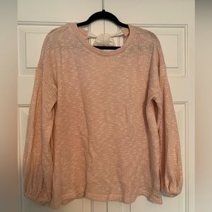 Light pink sweater with cute bow detail